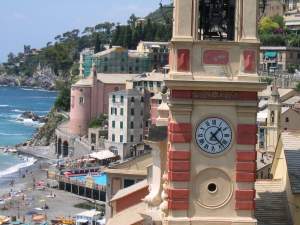 Xtrallusion photo library of independent, self-guided walking and sightseeing holidays in Italy. Pictures, images, photos and photographs taken along the way of this 1-day walking itinerary, to give you a visual impression of the day's walk.